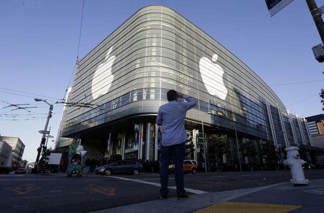 Η Apple λανσάρει συνδρομητική υπηρεσία μουσικής, κόντρα στο Spotify